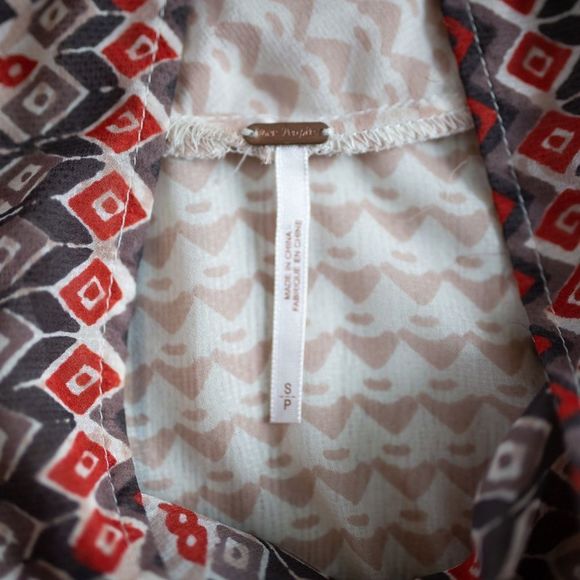 Free People- BOHO Sheer Dress/ Blouse in like new condition. - Picture 4 of 8